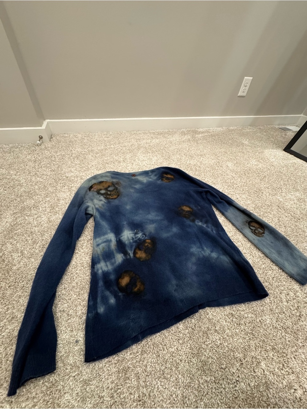 NWOT Cashmere Galadriel Mattei Blue Tie-Dye Crewneck Sweater with Brown Skulls